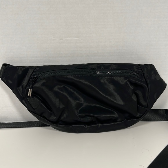 Zella black belt bag/cross body. - Picture 1 of 2
